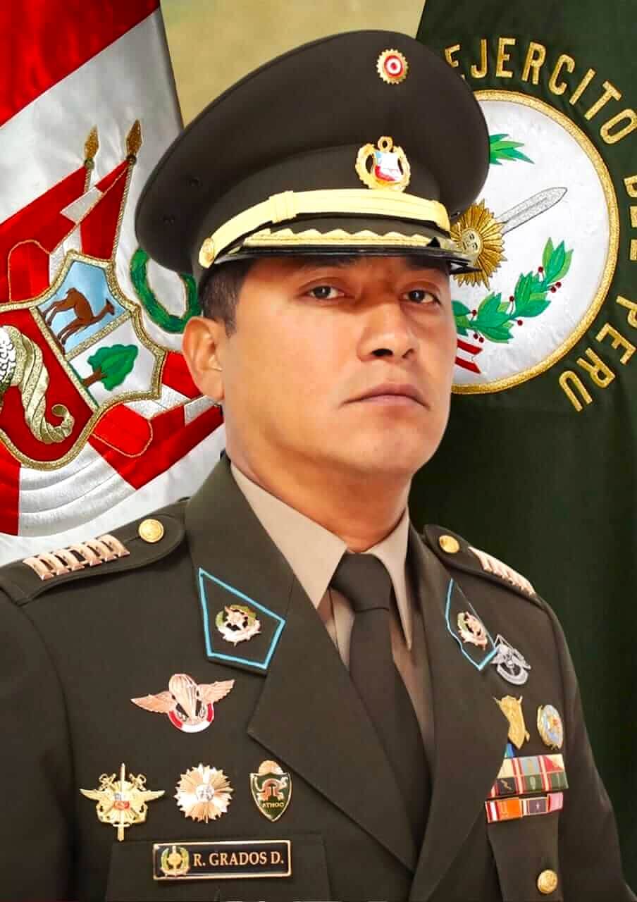Crl. Inf. Roberto Grados Dulanto