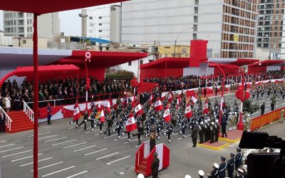 COLEGIO MILITAR ANCCOHUAYLLO RECIBE DOS IMPORTANTES CONDECORACIONES EN RECONOCIMIENTO A SUS 15 AÑOS AL SERVICIO DE LA EDUCACIÓN APURIMEÑA