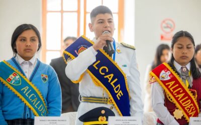 CADETE DEL COLEGIO MILITAR ANCCOHUAYLLO VIVIÓ LA EXPERIENCIA DE SER ALCALDE POR UN DÍA